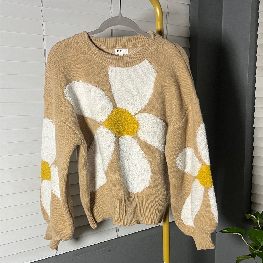POL Women's Tan Sweater with White and Yellow Floral Pattern